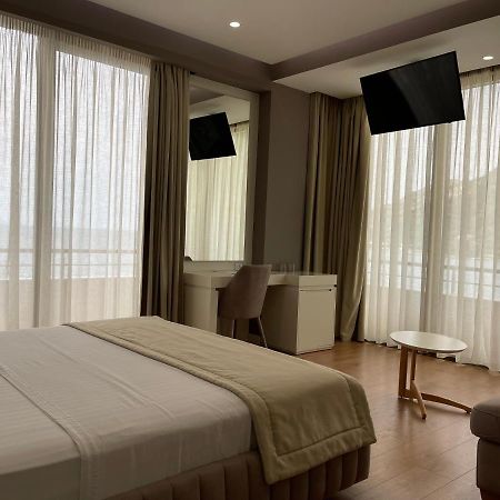 Radhimë Paradise Beach Hotel מראה חיצוני תמונה