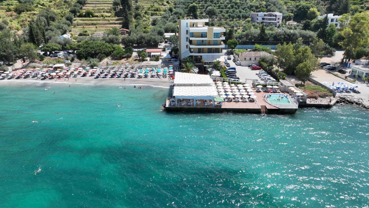 Radhimë Paradise Beach Hotel מראה חיצוני תמונה