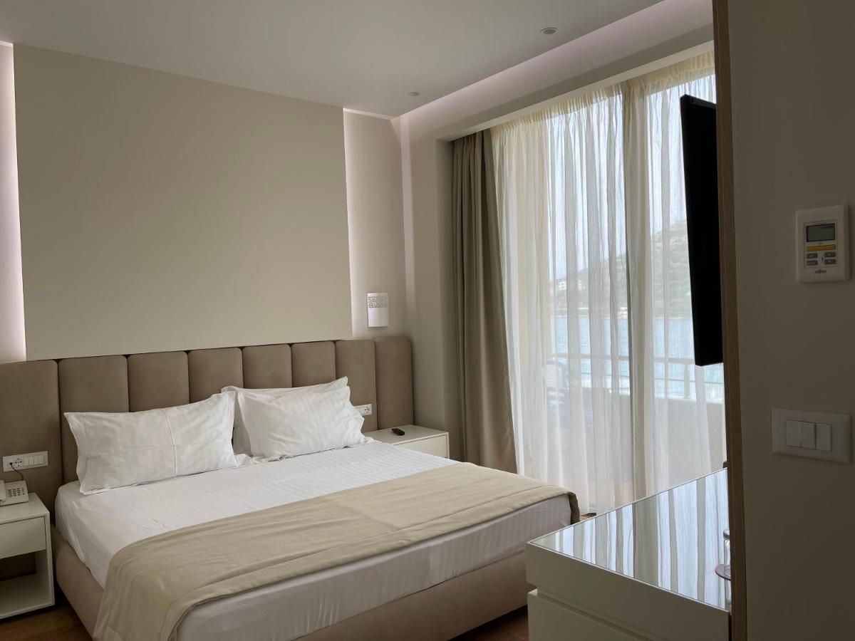 Radhimë Paradise Beach Hotel מראה חיצוני תמונה