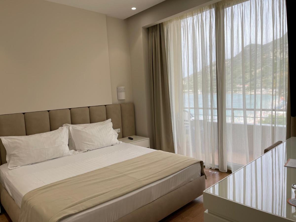 Radhimë Paradise Beach Hotel מראה חיצוני תמונה
