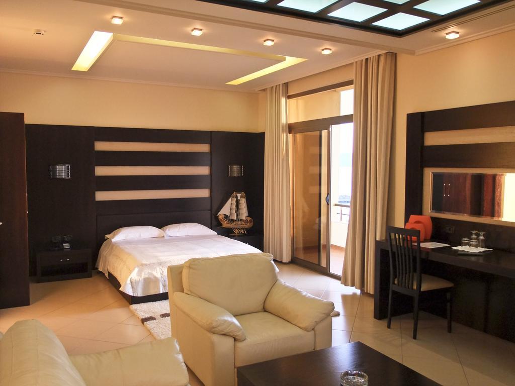 Radhimë Paradise Beach Hotel חדר תמונה