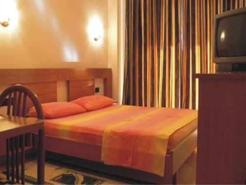 Radhimë Paradise Beach Hotel חדר תמונה