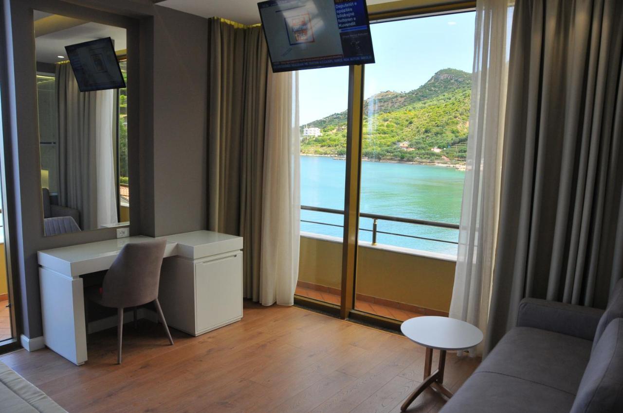 Radhimë Paradise Beach Hotel מראה חיצוני תמונה